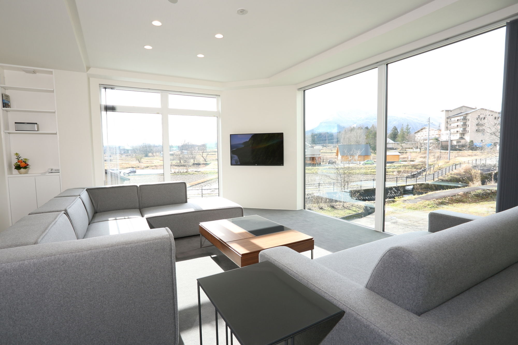 Bluebird Apartments By The Hakuba Collection Ngoại thất bức ảnh